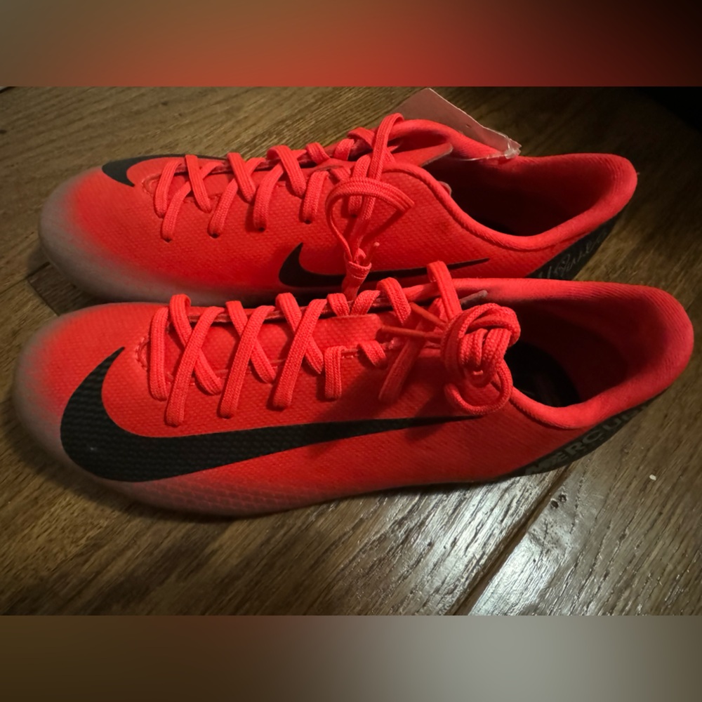 Nike JR Mercurial Vapor XII 12 Academy CR7 MG Ronaldo Red AJ3089 Soccer Cleats